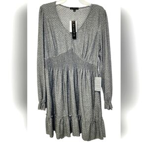 Effortlessly Chic: The Long Sleeve Grey Peasant Dress NWT